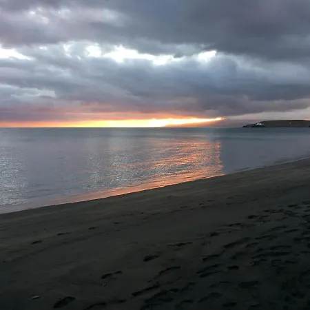 度假居 Paradise Of The Island